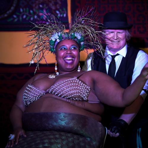 Sable Drive’s Stan Kicks Off March 9th Show by Wheeling Out Mermaid Che Monique